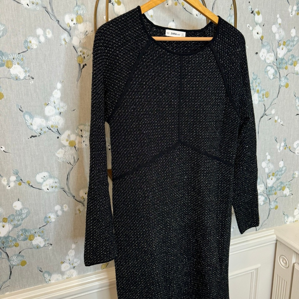 Zara Knit Black Long Sleeve‎ Dress with Gold Threading - Size Large - Picture 5 of 7